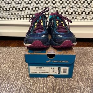 Previously loved Brooks Ghost 7 size 9.5 running shoes